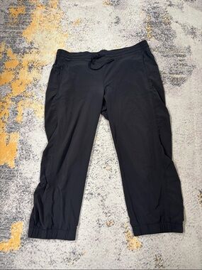 Athleta Black Elastic Waist Active Shorts
